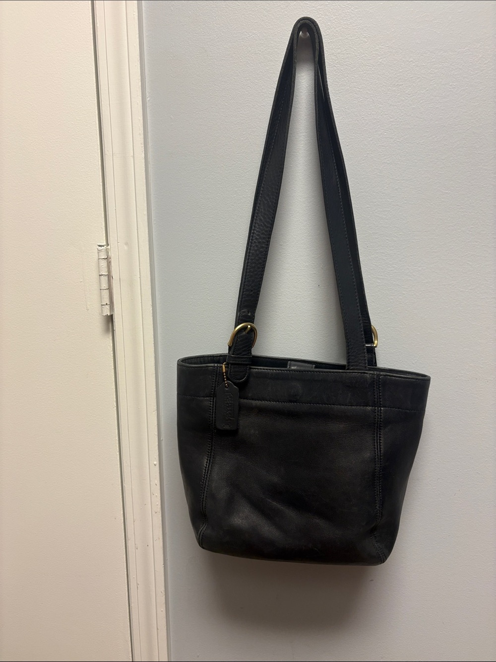 Vintage Black Leather Shoulder Bag SoHo Waverly  Style 4157